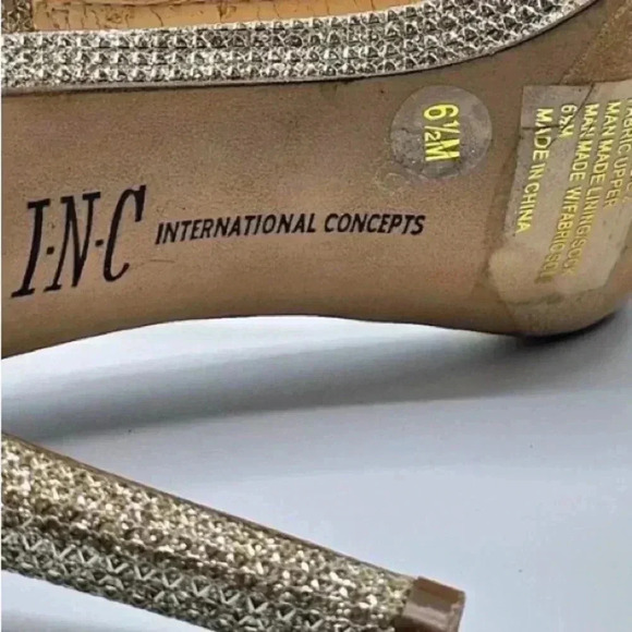 I.N.C. International Concepts bedazzled pumps, 6 1/2M - Picture 4 of 7